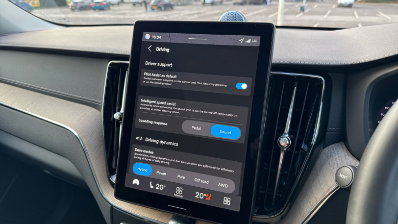 Volvo XC60 2.0 T8 [455] PHEV Ultra Dark 5dr AWD Geartronic Estate